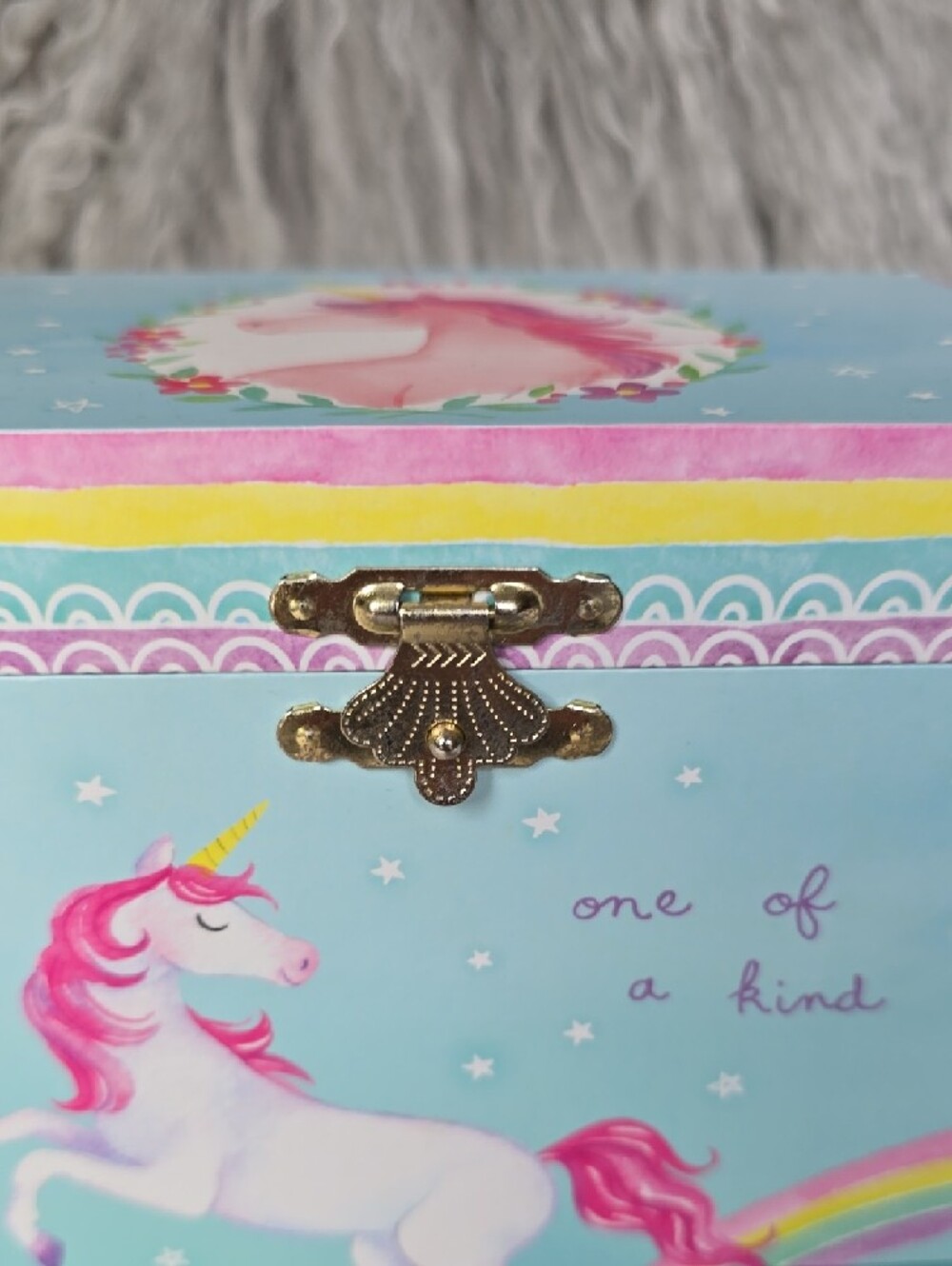 'One of a Kind' Unicorn Jewelry Box - Pastel Blue & Pink - Picture 6 of 15